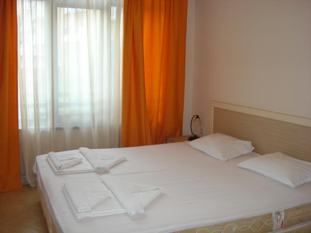 Royal Sun - Sunny Cove Apartment Sunny Beach Eksteriør billede
