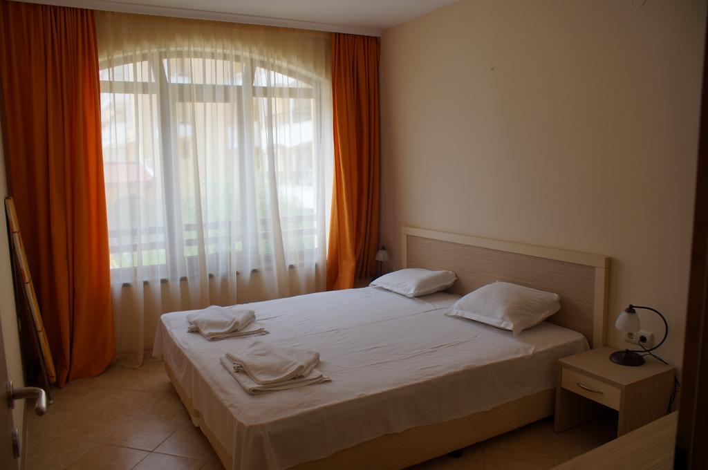 Royal Sun - Sunny Cove Apartment Sunny Beach Eksteriør billede