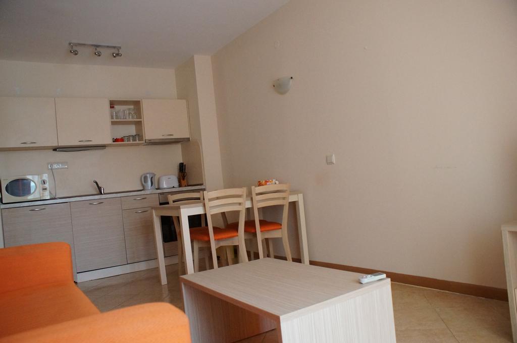 Royal Sun - Sunny Cove Apartment Sunny Beach Eksteriør billede