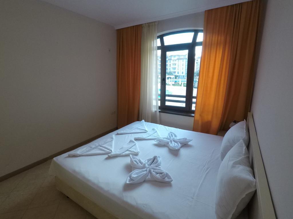 Royal Sun - Sunny Cove Apartment Sunny Beach Eksteriør billede