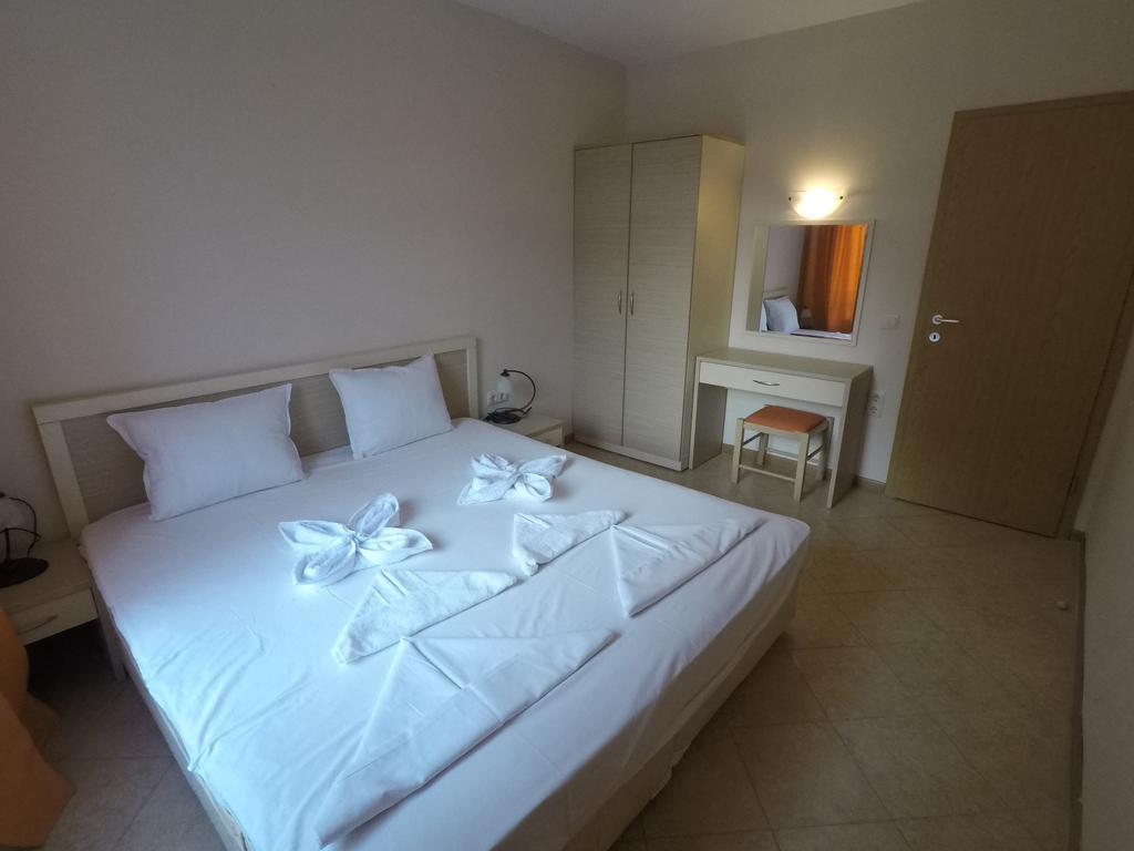 Royal Sun - Sunny Cove Apartment Sunny Beach Eksteriør billede